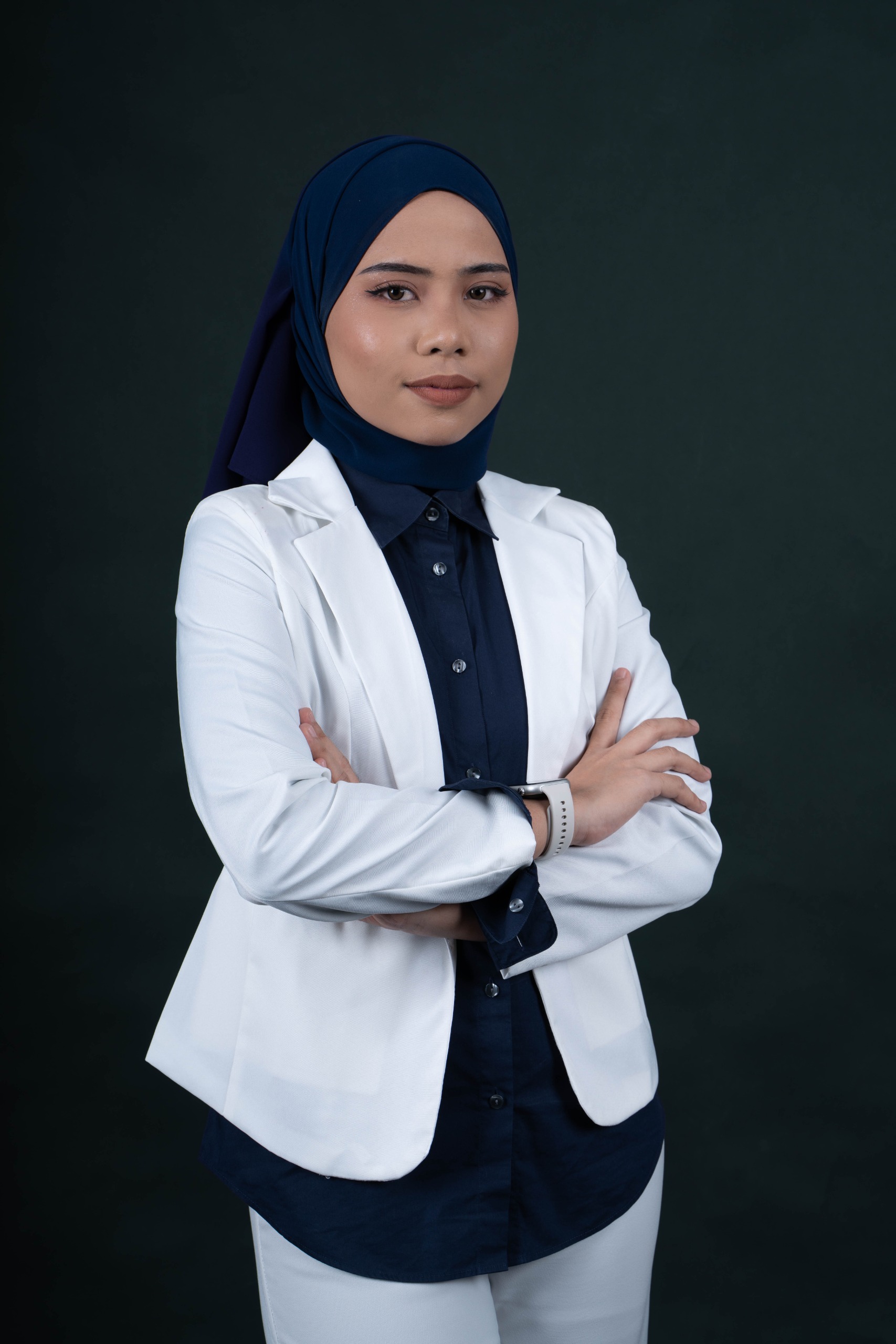 Portfolio portrait individu dengan latar studio